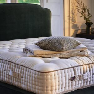 Luxe 2022 Close Up Mattress Portrait 1 scaled 1 scaled 1
