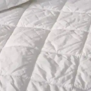 PDP DiamondStitch Comforter AlpineWhite A SP21 detail 33300 2 23e5bd88 eff8 4311 9f8b 8e828f25b735