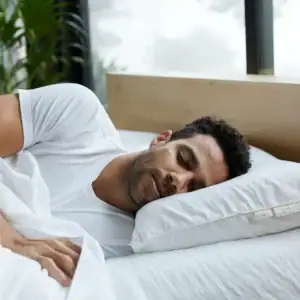 pdp lifestyle serenitypillow a sp21 model male 2654 cca73f87 f50f 4070 8eec 563fdaf62350
