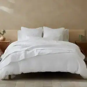 pdp pebbledhandstitched quilt alpinewhite  sp23 1  11600 1 66bebf98 90af 4e7d 8ad3 7a737f676087